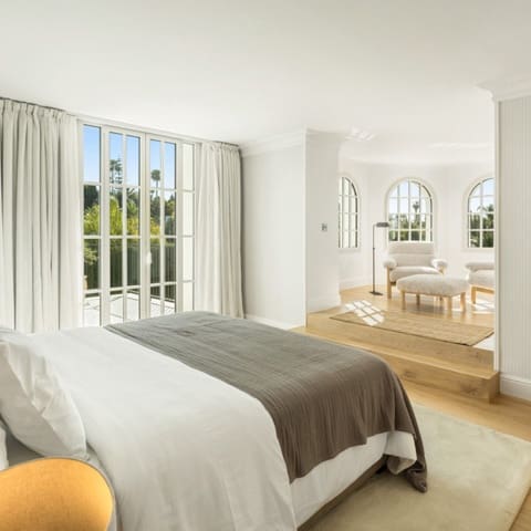 5 makuuhuone Huvila myytävänä paikassa Nueva Andalucia, Marbella mukana uima-altaan 
autotalli - 8 900 000 € (Ref: 9425942)