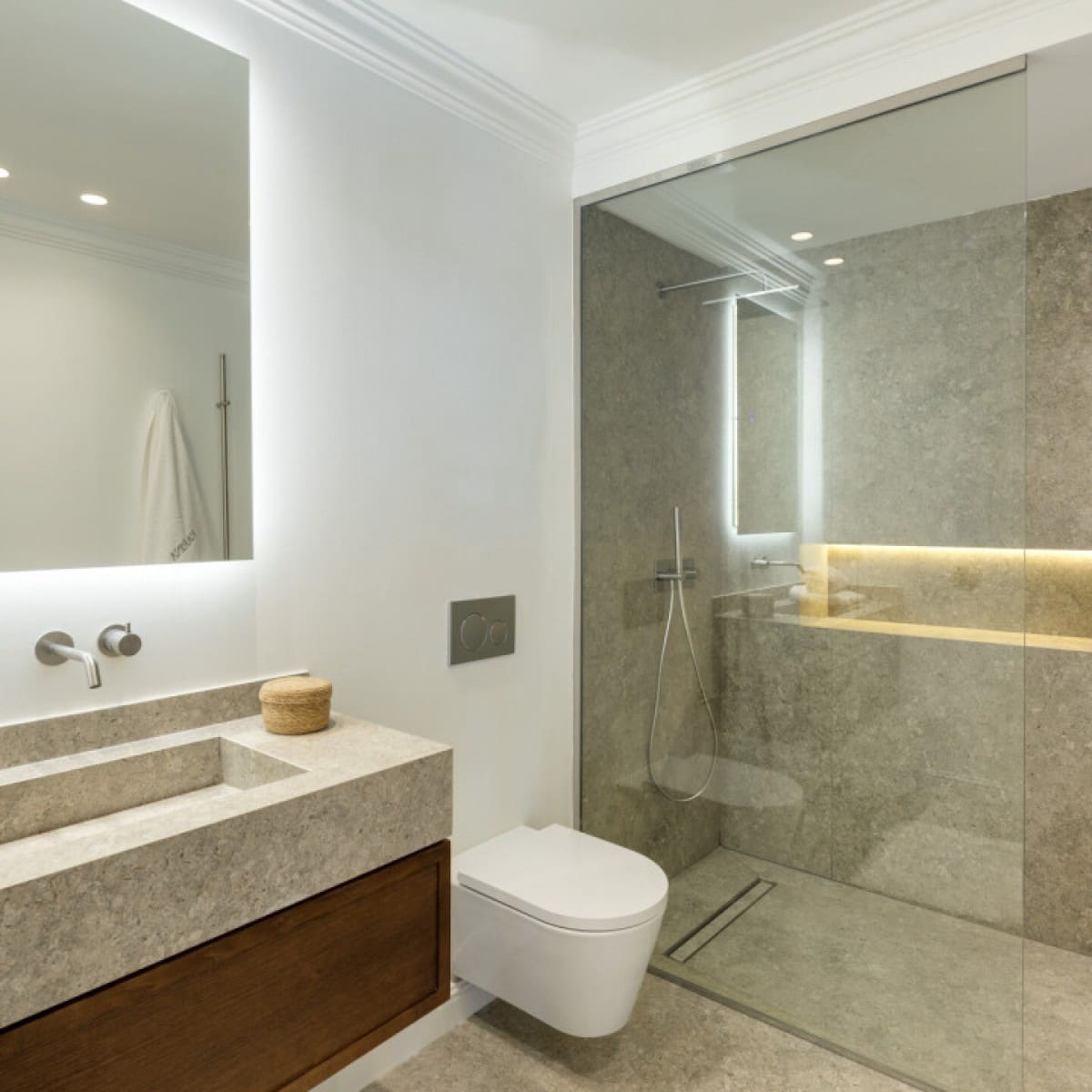 5 makuuhuone Huvila myytävänä paikassa Nueva Andalucia mukana uima-altaan 
autotalli - 8 900 000 € (Ref: 9425942)