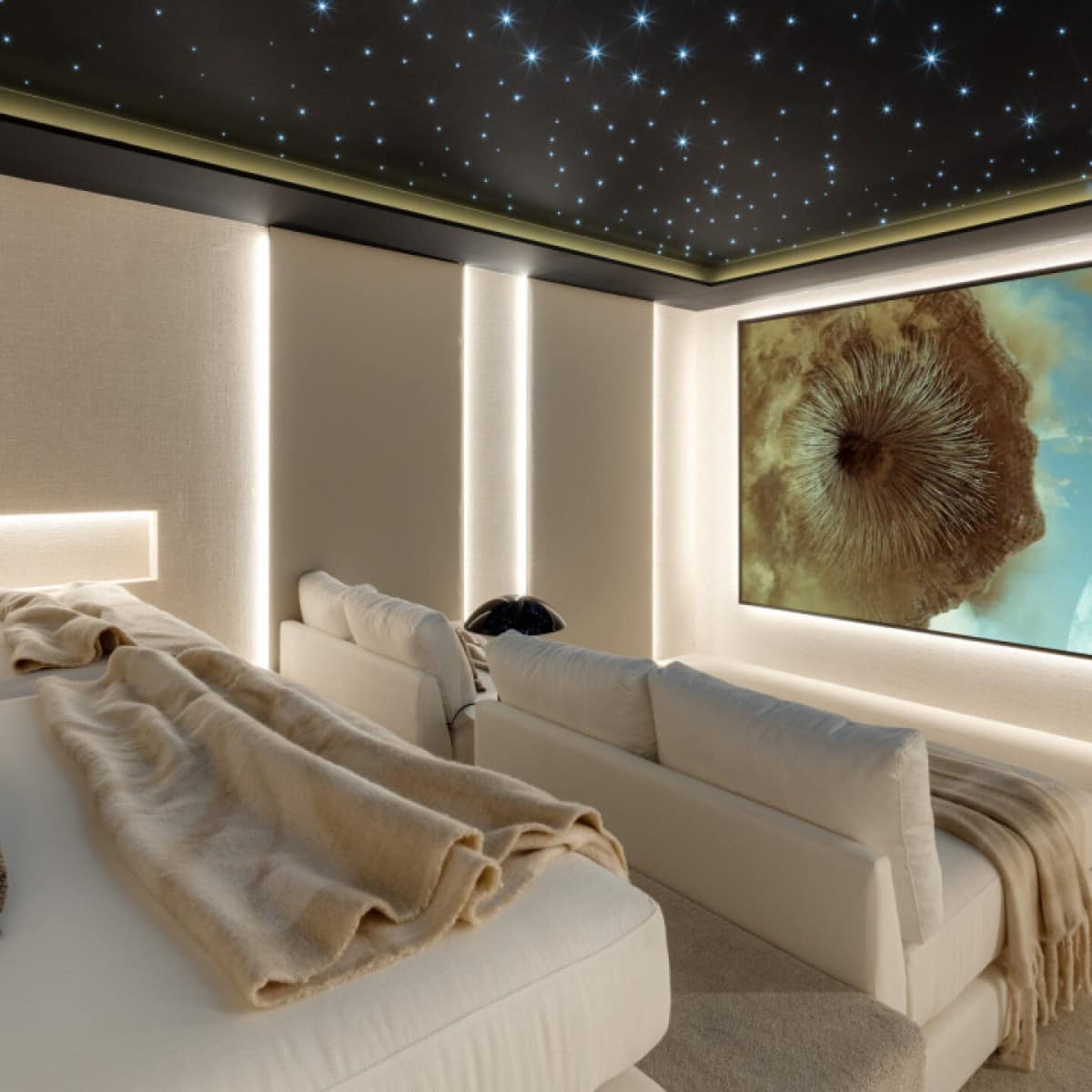 5 makuuhuone Huvila myytävänä paikassa Nueva Andalucia mukana uima-altaan 
autotalli - 8 900 000 € (Ref: 9425942)