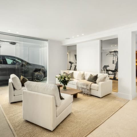 5 makuuhuone Huvila myytävänä paikassa Nueva Andalucia, Marbella mukana uima-altaan 
autotalli - 8 900 000 € (Ref: 9425942)