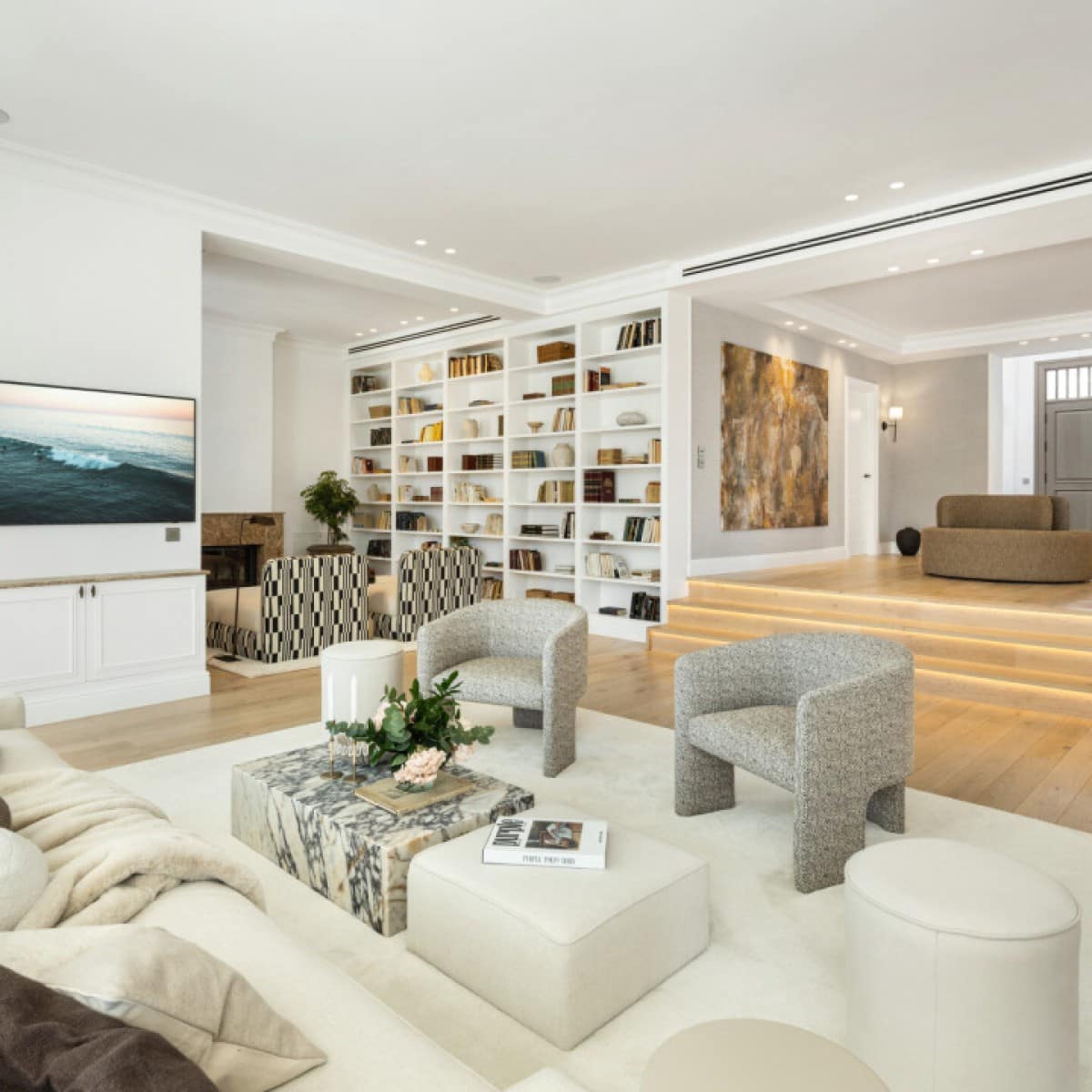 5 makuuhuone Huvila myytävänä paikassa Nueva Andalucia mukana uima-altaan 
autotalli - 8 900 000 € (Ref: 9425942)