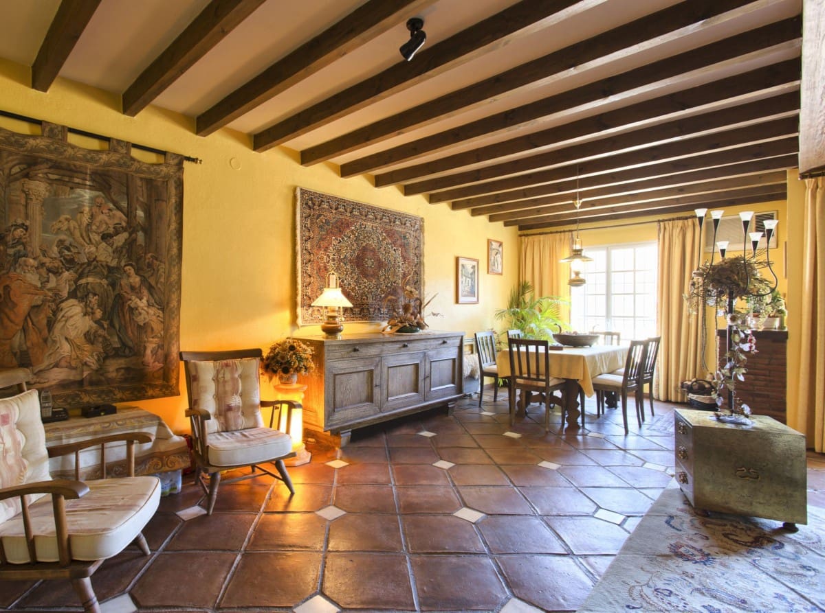 3 makuuhuone Omakotitalo myytävänä paikassa Benahavis mukana uima-altaan - 375 000 € (Ref: 9425944)