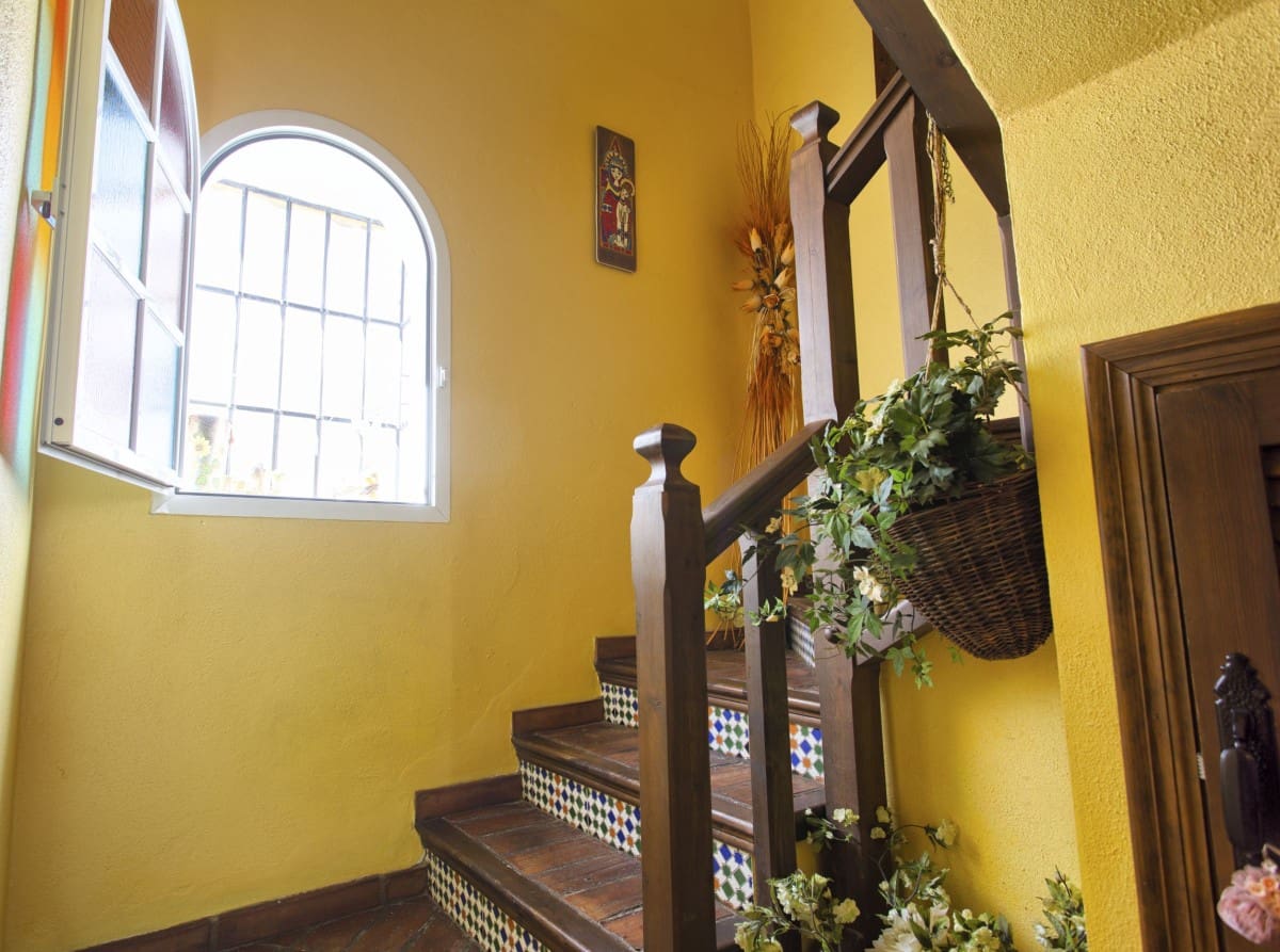 3 makuuhuone Omakotitalo myytävänä paikassa Benahavis mukana uima-altaan - 375 000 € (Ref: 9425944)