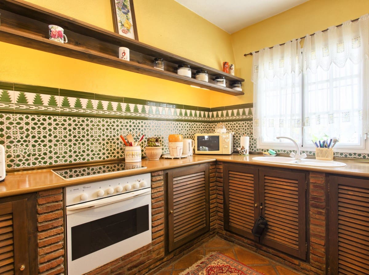 3 makuuhuone Omakotitalo myytävänä paikassa Benahavis mukana uima-altaan - 375 000 € (Ref: 9425944)