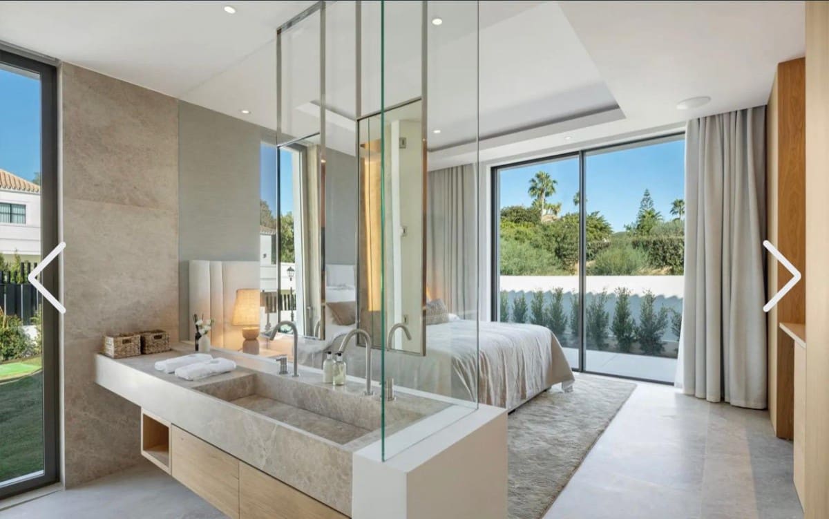 6 quarto Moradia para venda em Nueva Andalucia com piscina garagem - 10 950 000 € (Ref: 9425945)