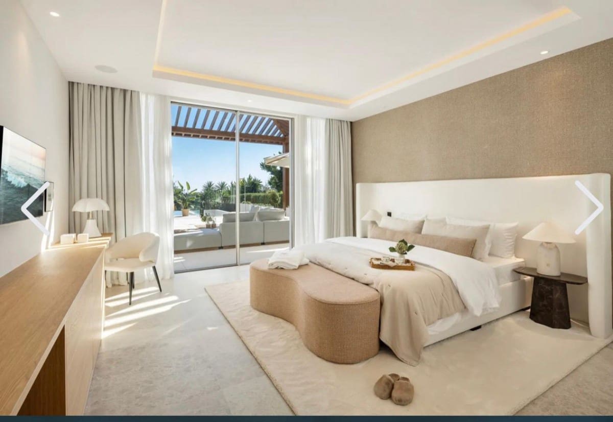 6 quarto Moradia para venda em Nueva Andalucia com piscina garagem - 10 950 000 € (Ref: 9425945)