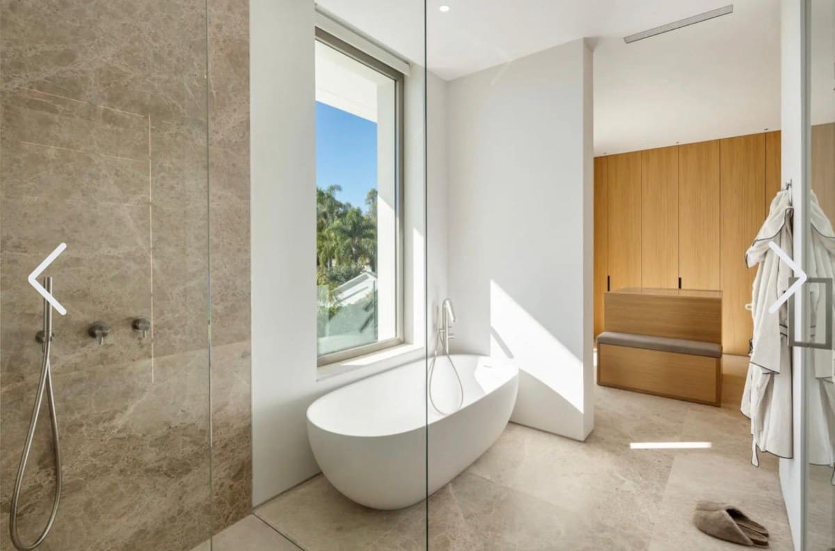 6 quarto Moradia para venda em Nueva Andalucia com piscina garagem - 10 950 000 € (Ref: 9425945)