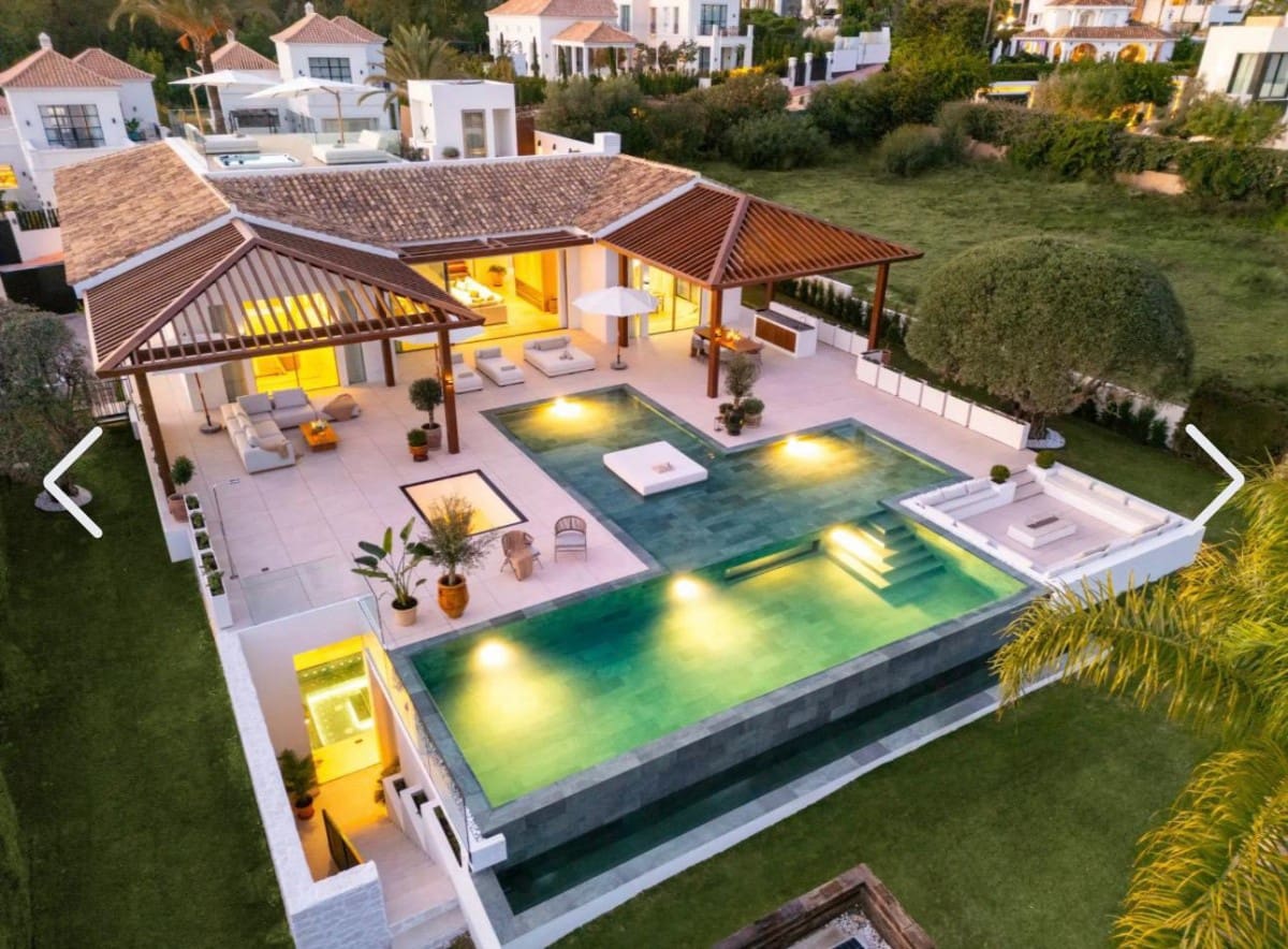 6 quarto Moradia para venda em Nueva Andalucia com piscina garagem - 10 950 000 € (Ref: 9425945)