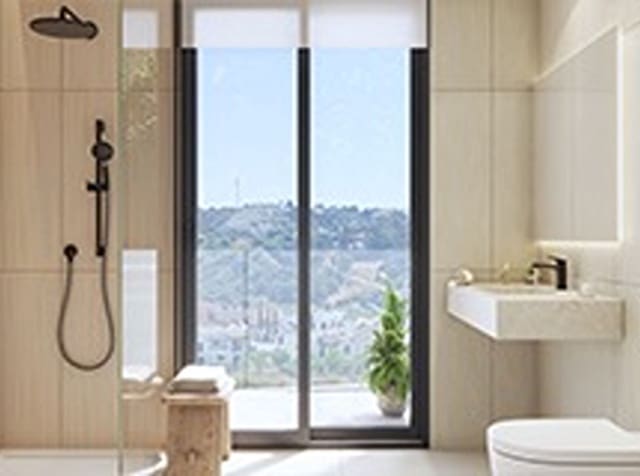 4 quarto Moradia para venda em Estepona com piscina garagem - 730 000 € (Ref: 9425946)