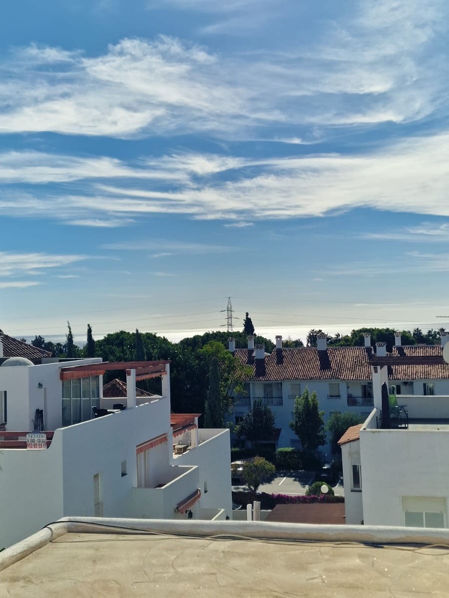 4 soveværelse Byhus til salg i Marbella med swimmingpool garage - € 719.500 (Ref: 9425949)