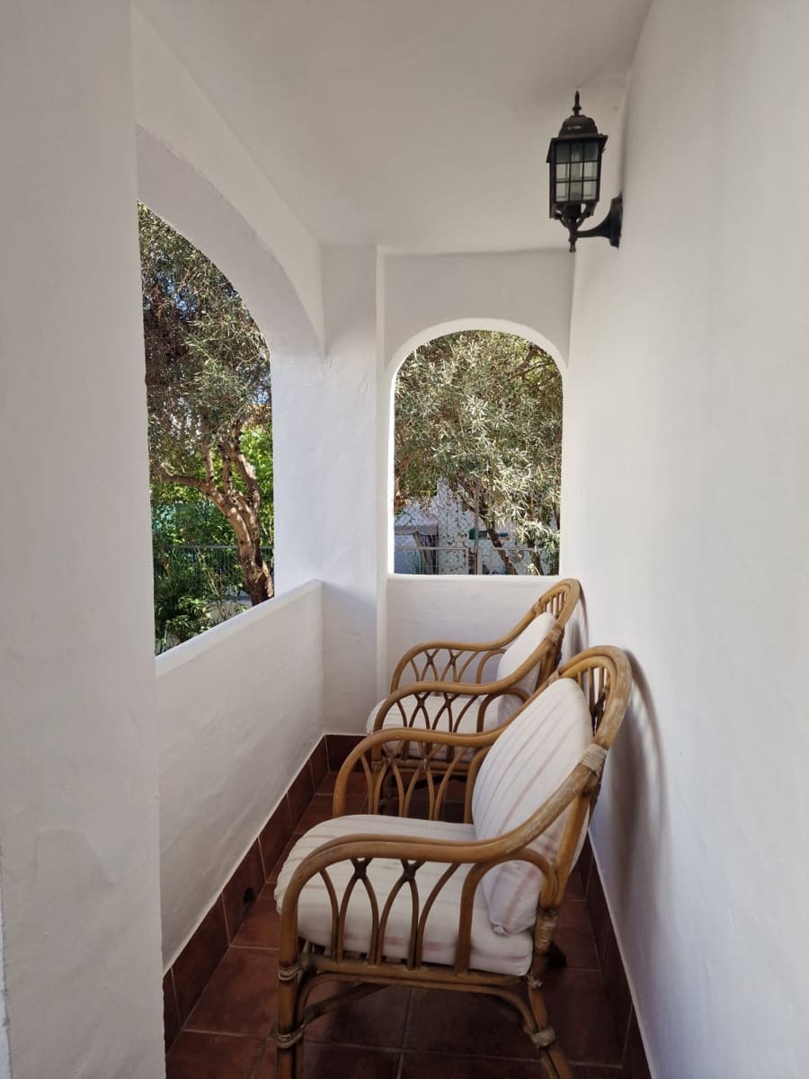 4 soveværelse Byhus til salg i Marbella med swimmingpool garage - € 719.500 (Ref: 9425949)