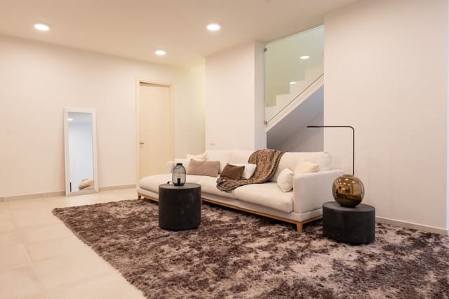 4 sovrum Villa till salu i Estepona med pool - 2 000 000 € (Ref: 9425951)