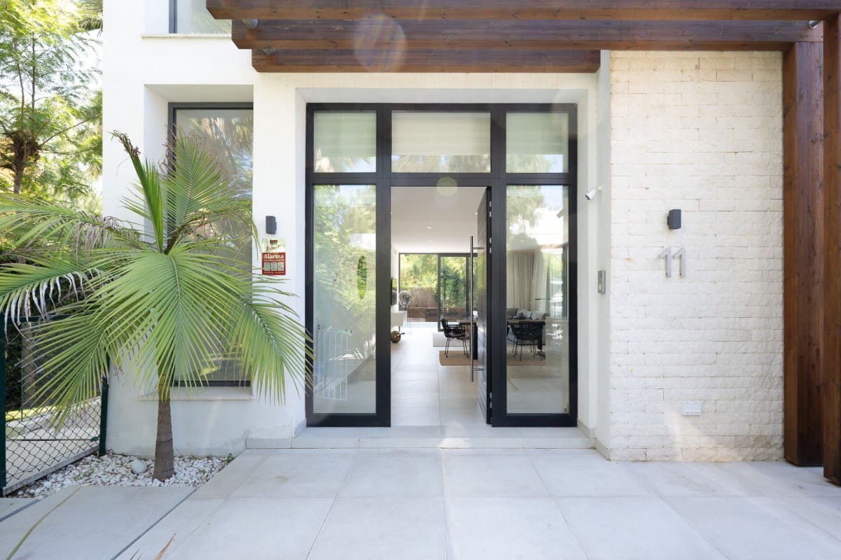 4 sovrum Villa till salu i Estepona med pool - 2 000 000 € (Ref: 9425951)