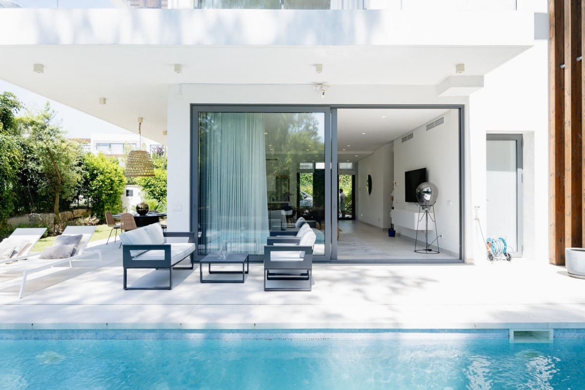 4 sovrum Villa till salu i Estepona med pool - 2 000 000 € (Ref: 9425951)