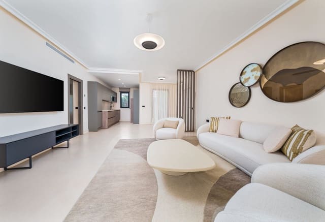 2 soveværelse Lejlighed til salg i Puerto Banus, Marbella med swimmingpool - € 750.000 (Ref: 9425953)