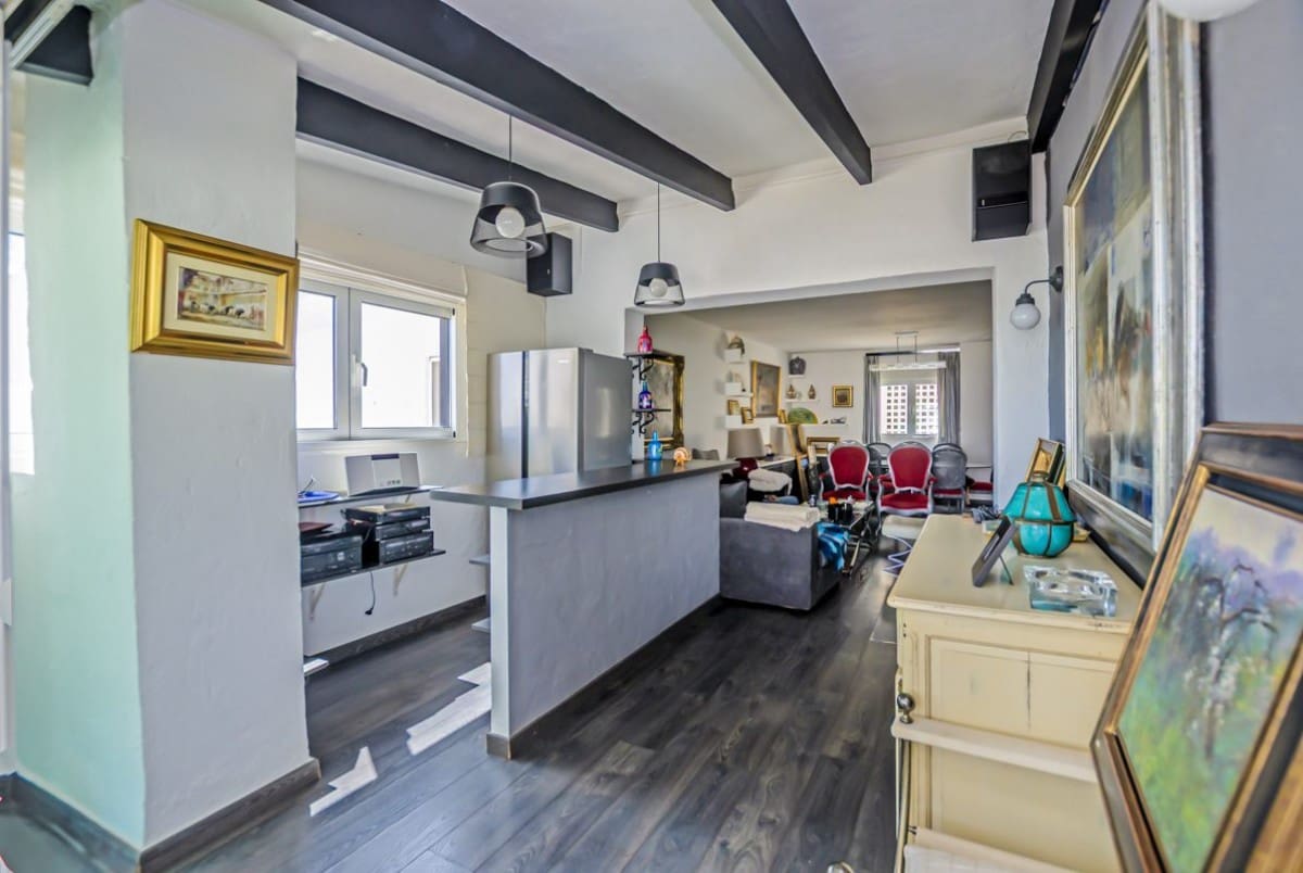 3 soverom Penthouse til salgs i Puerto Banus med svømmebasseng garasje - € 1 197 000 (Ref: 9425955)