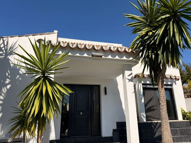 3 soveværelse Villa til salg i Calahonda, Mijas med swimmingpool garage - € 1.150.000 (Ref: 9425957)