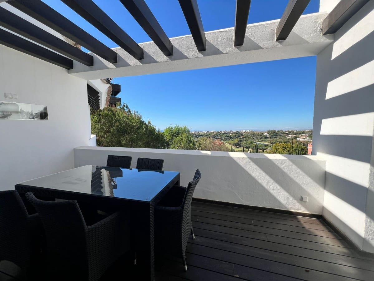 3 soverom Penthouse til salgs i Benahavis med svømmebasseng garasje - € 1 100 000 (Ref: 9425958)