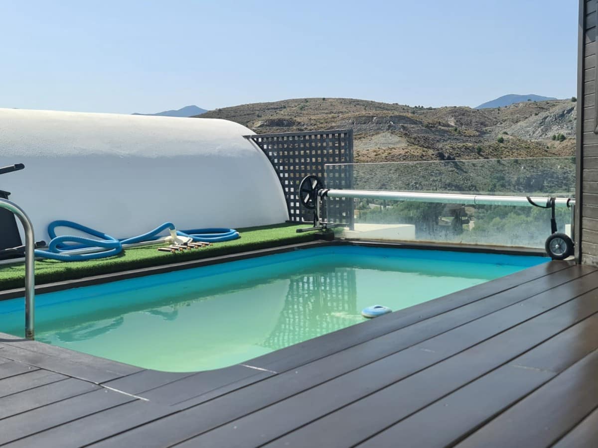 3 soverom Penthouse til salgs i Benahavis med svømmebasseng garasje - € 1 100 000 (Ref: 9425958)