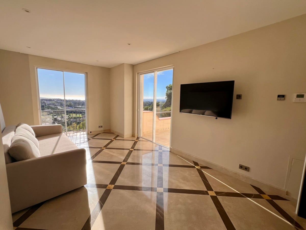 3 slaapkamer Penthouse te koop in Benahavis met zwembad garage - € 850.000 (Ref: 9425962)