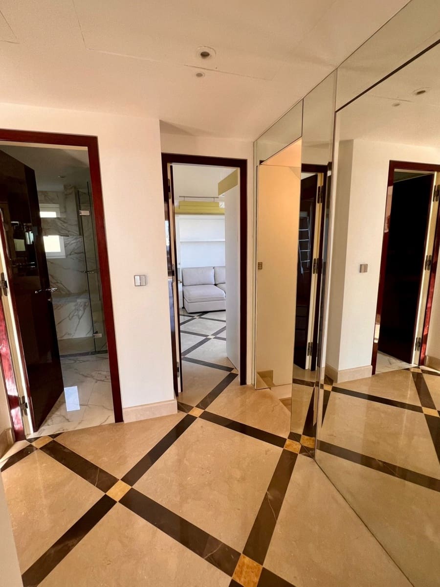 3 slaapkamer Penthouse te koop in Benahavis met zwembad garage - € 850.000 (Ref: 9425962)