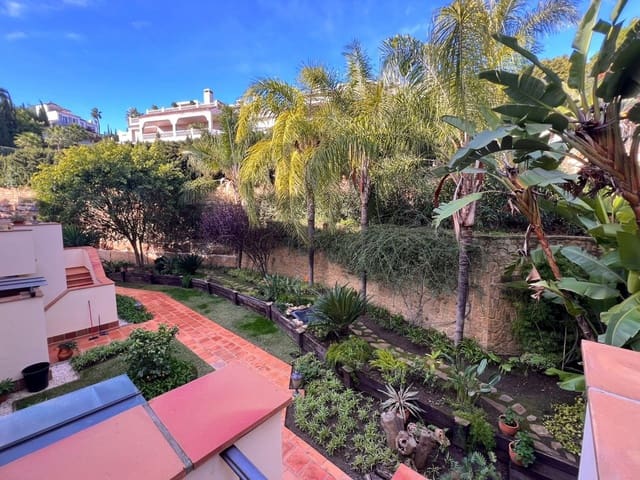 3 soverom Penthouse til salgs i Benahavís med svømmebasseng garasje - € 850 000 (Ref: 9425962)