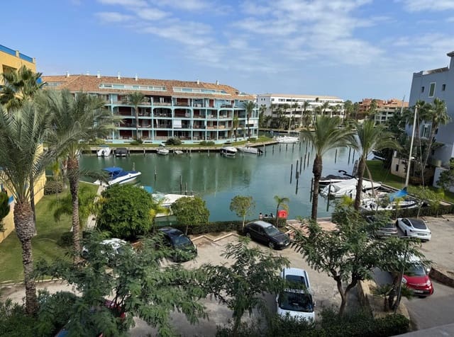 3 chambre Appartement à vendre à Sotogrande, San Roque avec piscine garage - 520 000 € (Ref: 9425963)