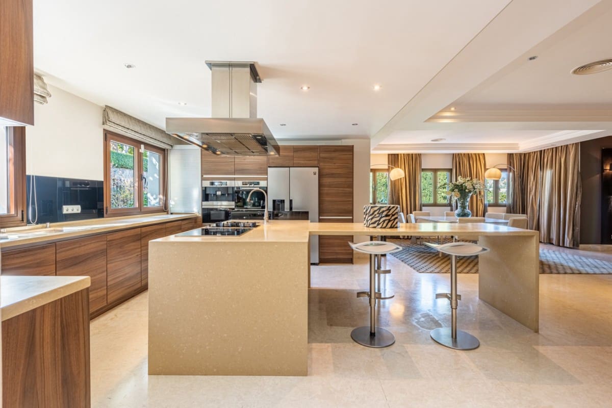 7 camera da letto Villa in vendita in Estepona con piscina garage - 3.200.000 € (Rif: 9425964)