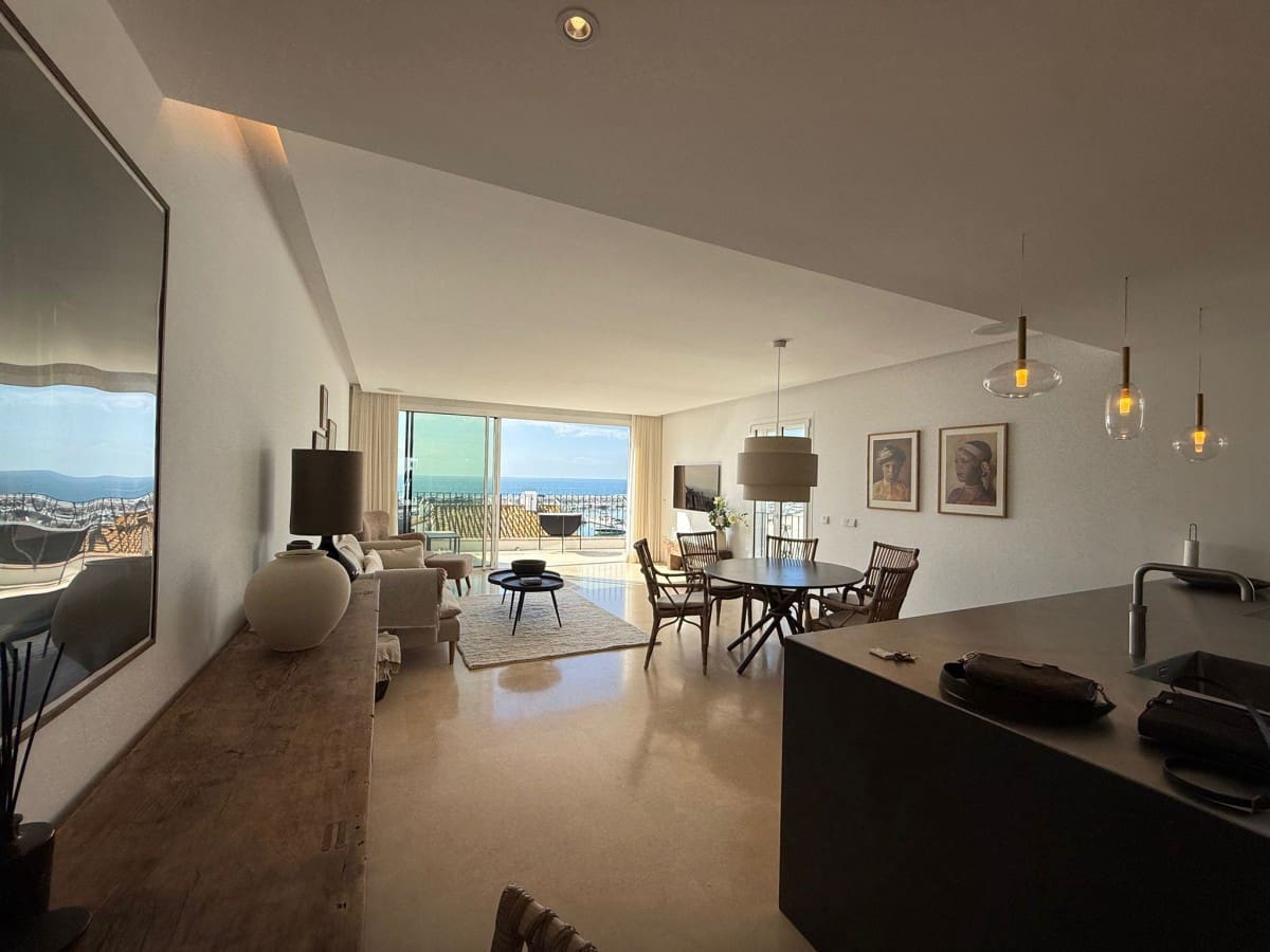 2 soveværelse Lejlighed til salg i Puerto Banus med swimmingpool garage - € 1.199.000 (Ref: 9425966)