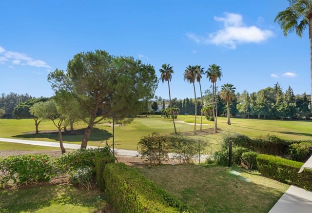 3 makuuhuone Huoneisto myytävänä paikassa Nueva Andalucia, Marbella mukana uima-altaan - 949 500 € (Ref: 9425967)