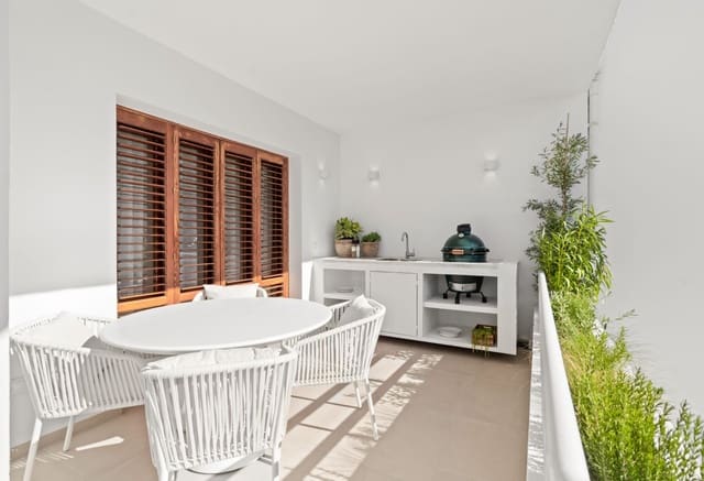 3 makuuhuone Huoneisto myytävänä paikassa Nueva Andalucia, Marbella mukana uima-altaan - 949 500 € (Ref: 9425967)