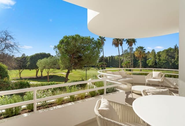 3 makuuhuone Huoneisto myytävänä paikassa Nueva Andalucia, Marbella mukana uima-altaan - 949 500 € (Ref: 9425967)