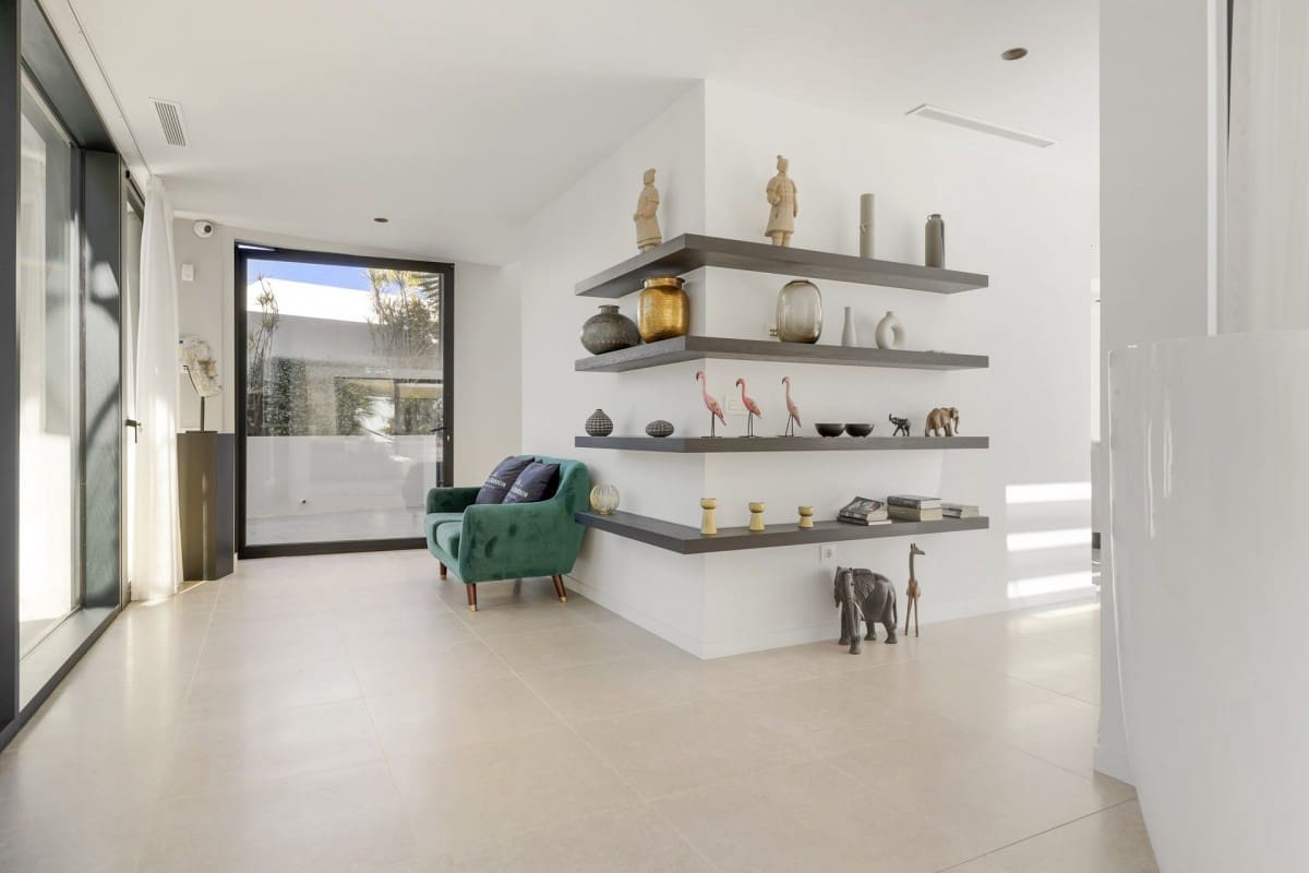 5 quarto Moradia para venda em Benahavis com piscina garagem - 4 950 000 € (Ref: 9425968)