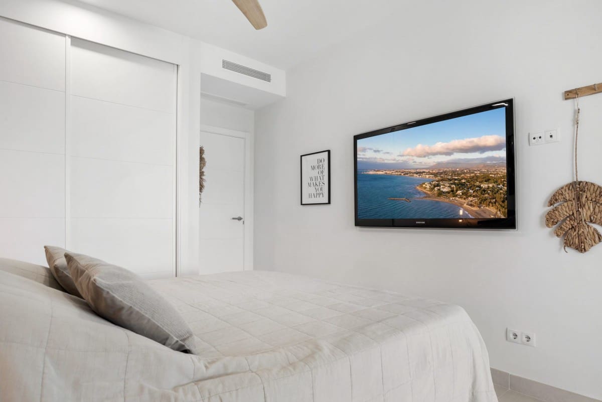 2 makuuhuone Huoneisto myytävänä paikassa Estepona mukana uima-altaan 
autotalli - 495 000 € (Ref: 9425969)