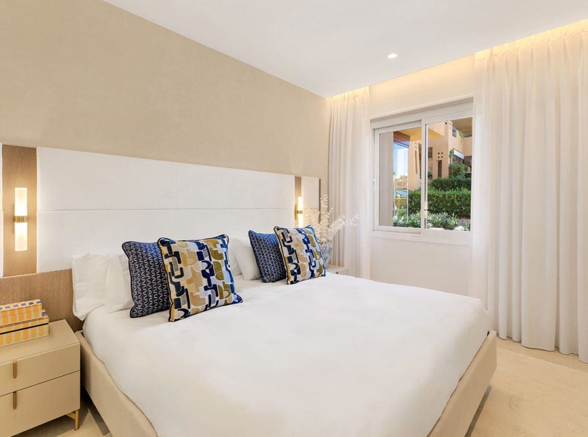 4 quarto Apartamento para venda em Estepona com piscina garagem - 3 695 000 € (Ref: 9425971)