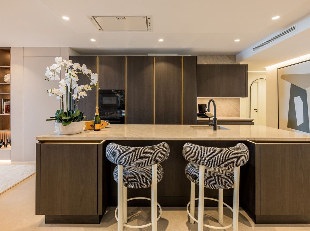 4 quarto Apartamento para venda em Estepona com piscina garagem - 3 695 000 € (Ref: 9425971)