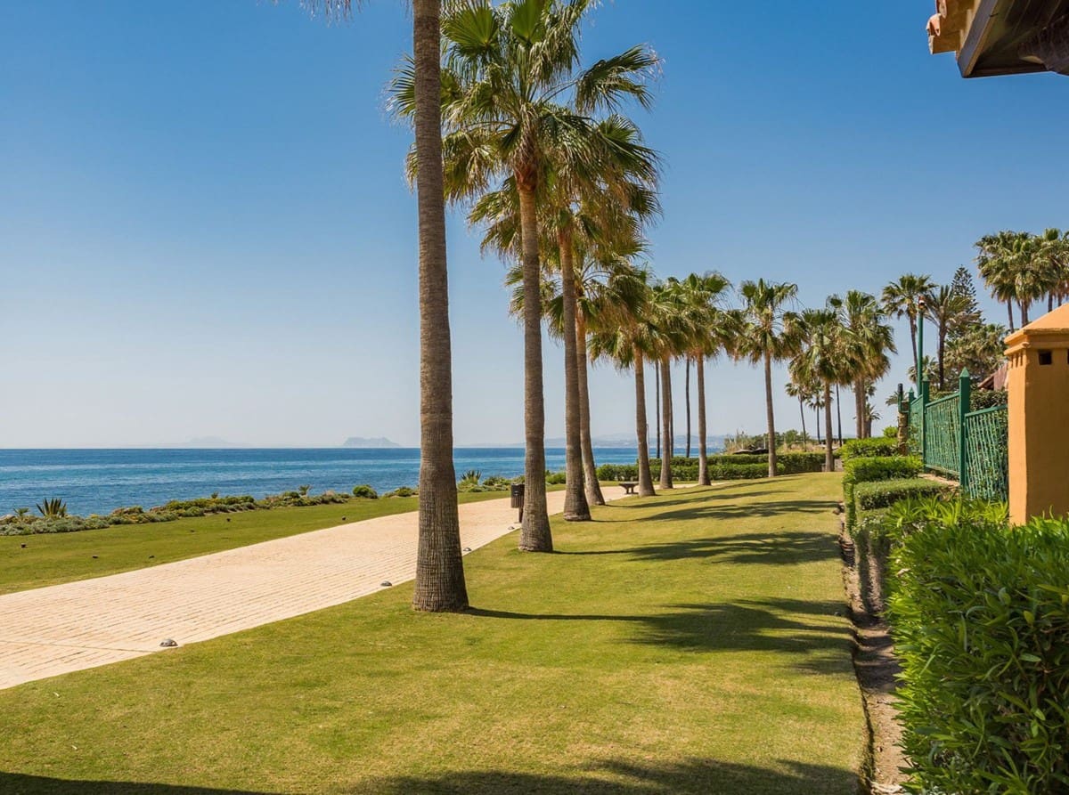 4 quarto Apartamento para venda em Estepona com piscina garagem - 3 695 000 € (Ref: 9425971)