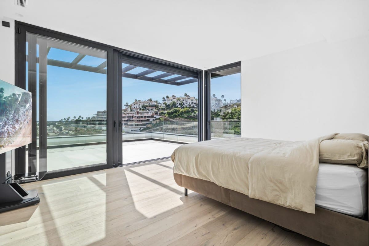 4 soveværelse Villa til salg i Benahavis med swimmingpool garage - € 3.485.000 (Ref: 9425973)