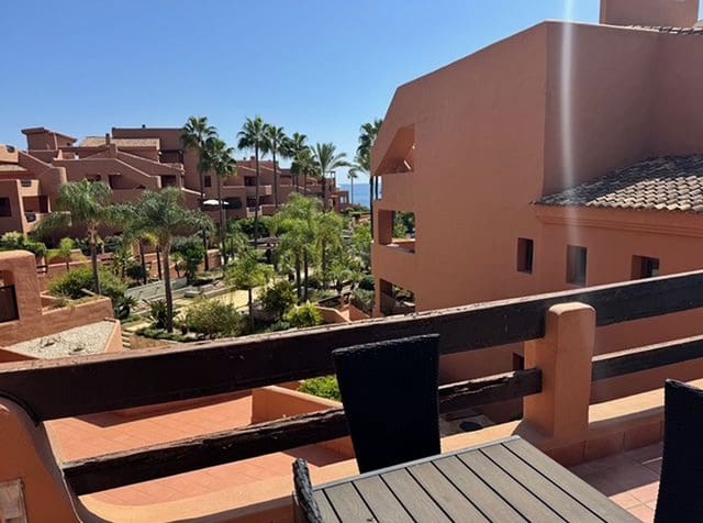 2 soverom Leilighet til salgs i New Golden Mile, Estepona med svømmebasseng garasje - € 605 000 (Ref: 9425974)