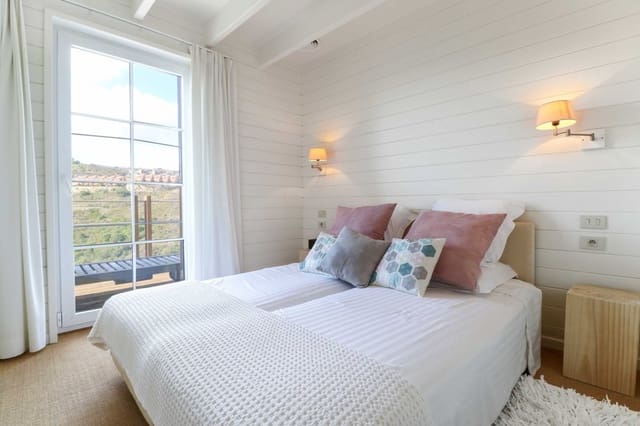 4 quarto Moradia para venda em Benahavís com piscina garagem - 1 975 000 € (Ref: 9425975)