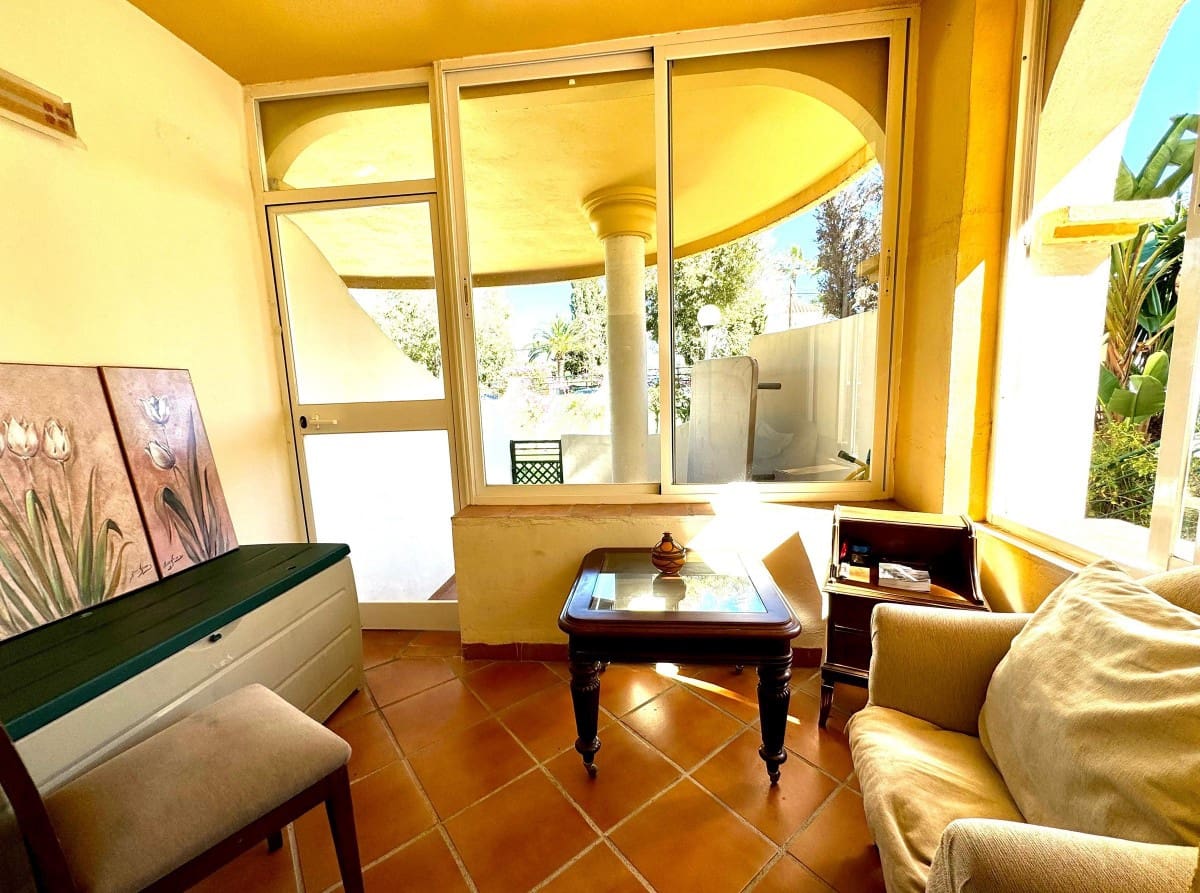 3 makuuhuone Huoneisto myytävänä paikassa Marbella mukana uima-altaan - 550 000 € (Ref: 9425977)