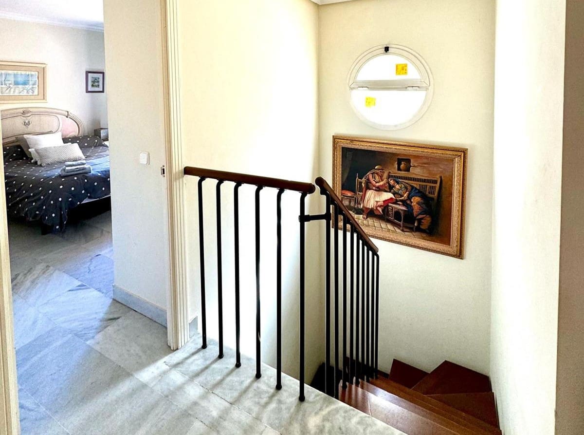 3 makuuhuone Huoneisto myytävänä paikassa Marbella mukana uima-altaan - 550 000 € (Ref: 9425977)