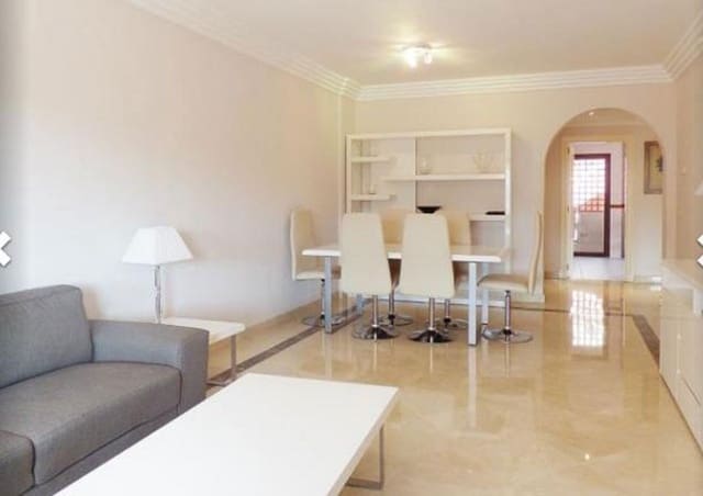 2 soverom Penthouse til salgs i Puerto Banus, Marbella med svømmebasseng garasje - € 995 000 (Ref: 9425979)