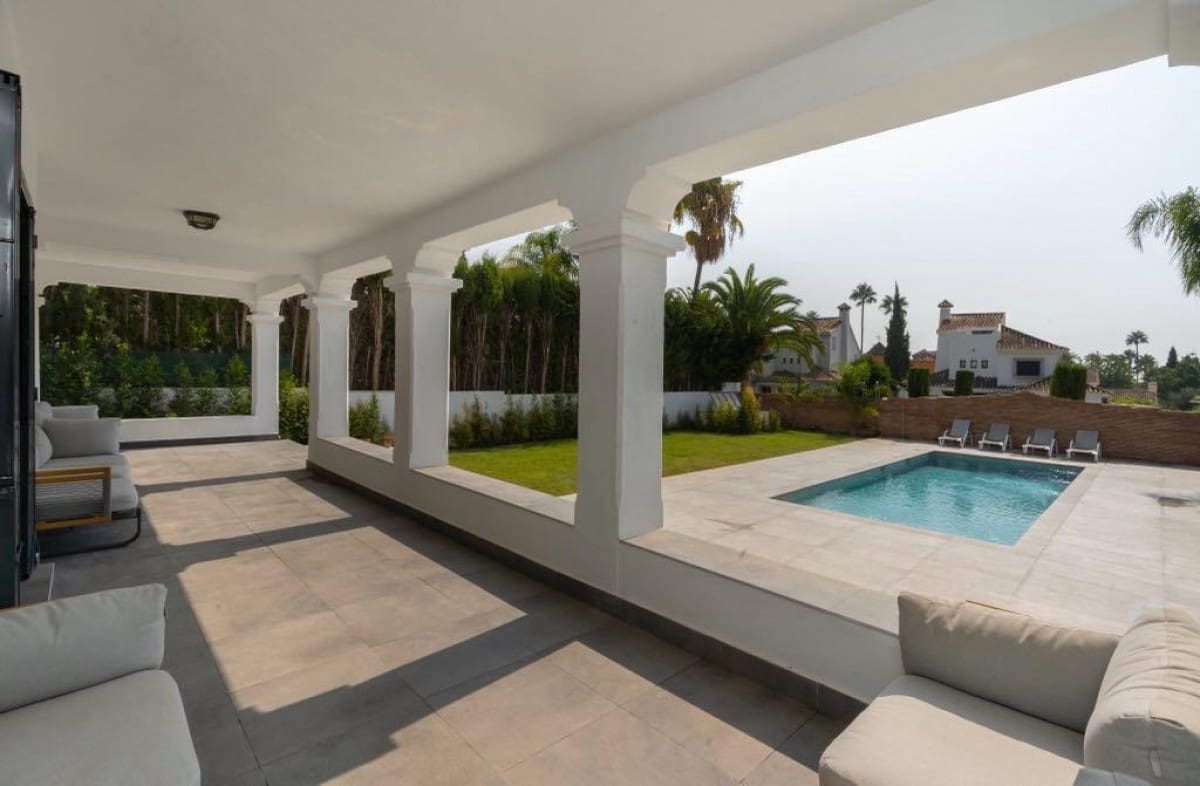 6 makuuhuone Huvila myytävänä paikassa Marbella mukana uima-altaan 
autotalli - 4 495 000 € (Ref: 9425982)