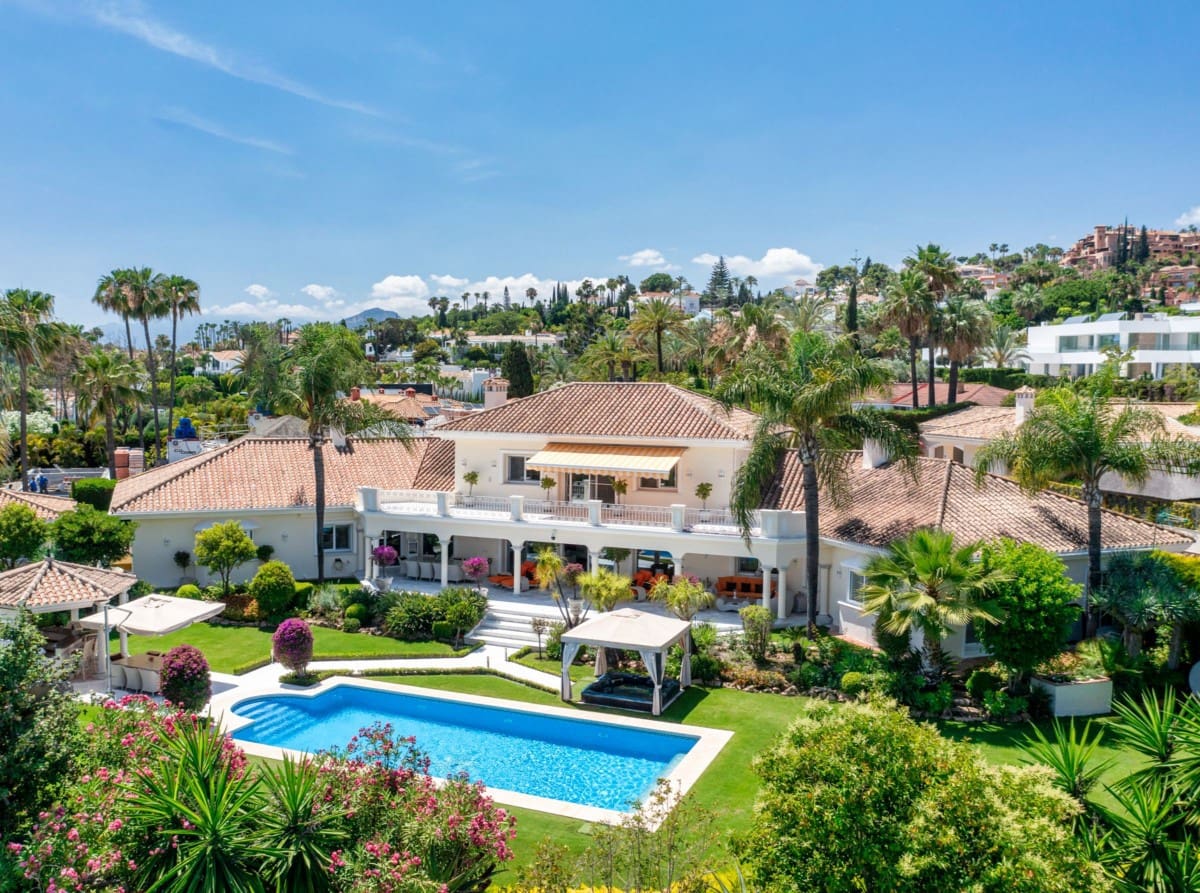 6 soveværelse Villa til salg i Nueva Andalucia med swimmingpool garage - € 6.900.000 (Ref: 9425984)