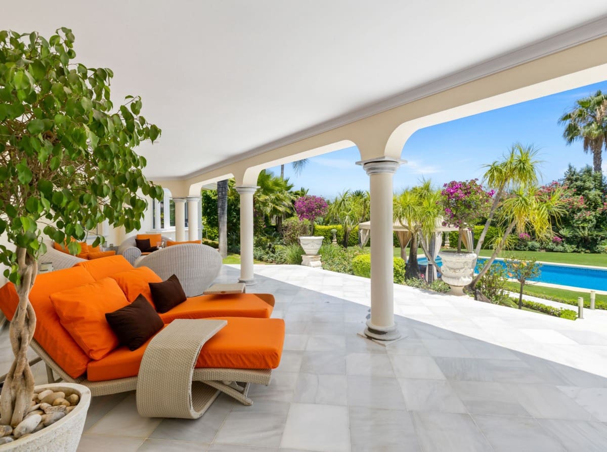 6 soveværelse Villa til salg i Nueva Andalucia med swimmingpool garage - € 6.900.000 (Ref: 9425984)