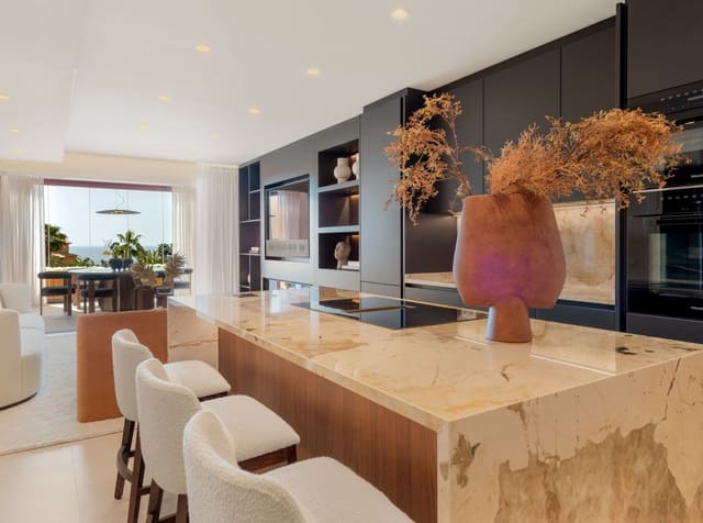 3 quarto Apartamento para venda em Estepona com piscina garagem - 2 395 000 € (Ref: 9425986)