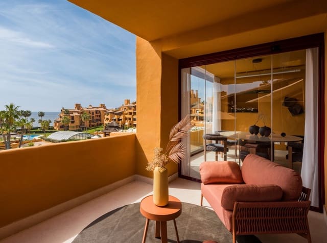 3 quarto Apartamento para venda em Estepona com piscina garagem - 2 395 000 € (Ref: 9425986)