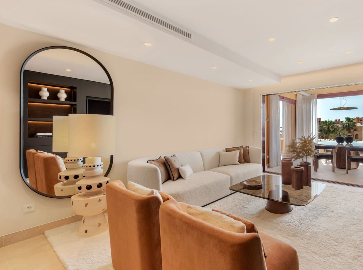 3 soveværelse Lejlighed til salg i Estepona med swimmingpool garage - € 2.395.000 (Ref: 9425986)