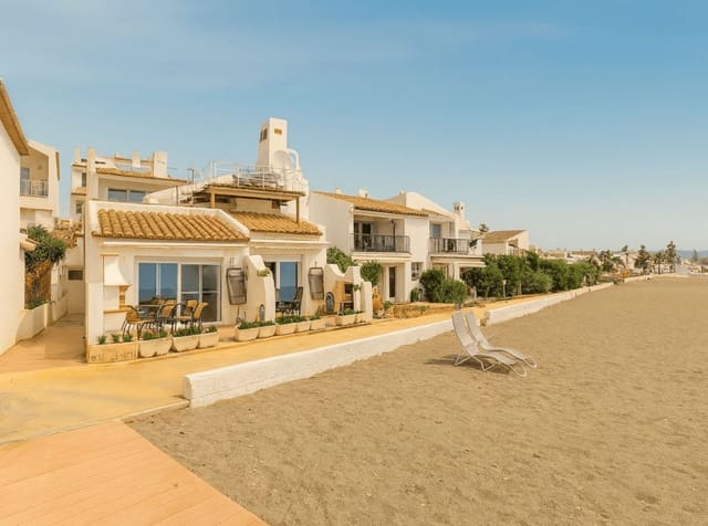 5 soverom Villa til salgs i Bahía Dorada, Estepona med svømmebasseng garasje - € 1 499 000 (Ref: 9425987)